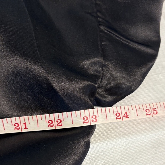 Vintage Black silk Robe with Embroidered Details - Picture 8 of 9